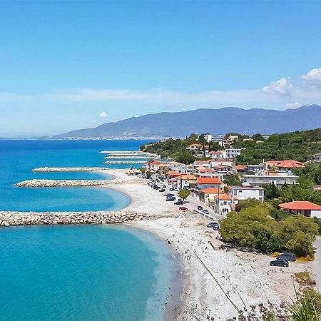 2 Bedroom Lovely Home In Kalamata Exterior photo