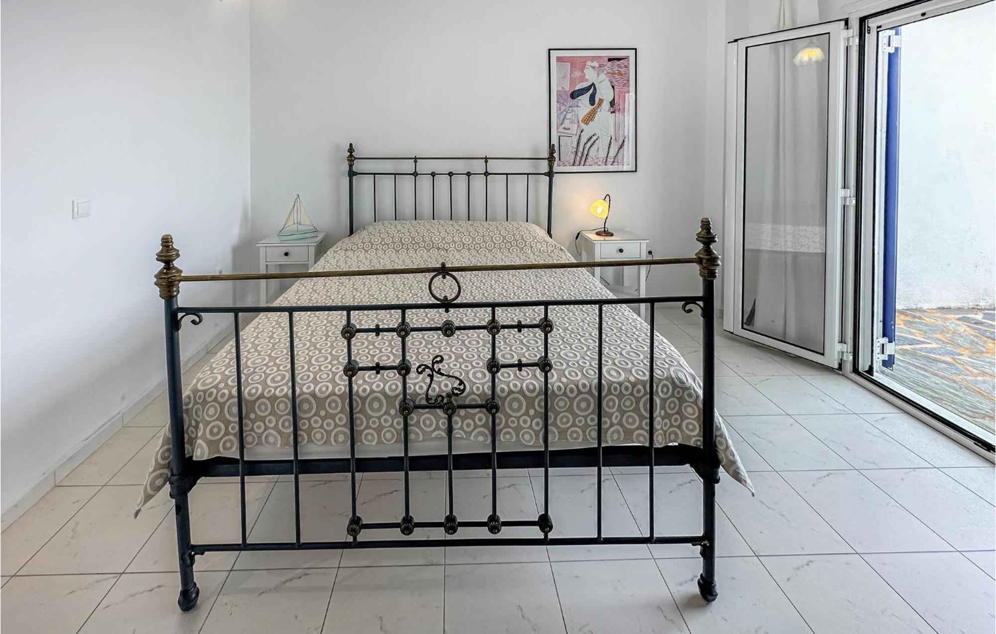 2 Bedroom Lovely Home In Kalamata Exterior photo